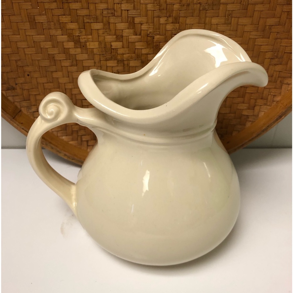 VTG McCoy Off White Pitcher McCoy 7515 USA Great Condition Discolour on Bottom